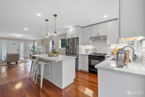 Kitchen - 2811 E Harrison St, Seattle, WA 98112 photo 2 of 4
