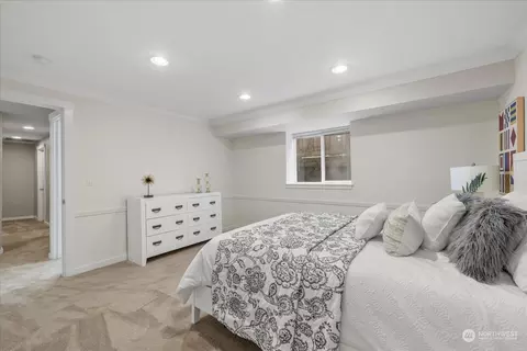 Bedroom - 2811 E Harrison St, Seattle, WA 98112 photo 3 of 5