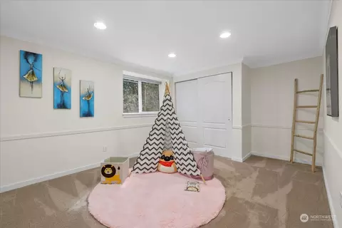 Bedroom - 2811 E Harrison St, Seattle, WA 98112 photo 4 of 5