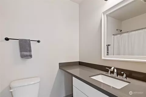 Bath - 3317 Rucker Ave #A, Everett, WA 98201 photo 2 of 3