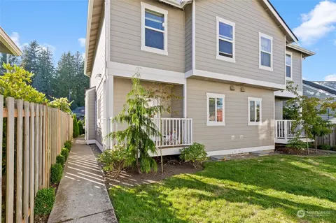 Exterior - 3317 Rucker Ave #A, Everett, WA 98201 photo 6 of 8