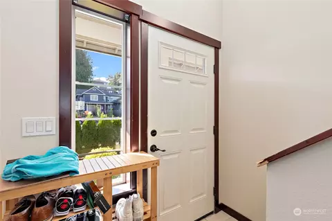Entry Way - 3317 Rucker Ave #A, Everett, WA 98201 photo 2 of 3