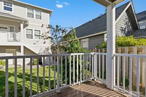 Exterior - 3317 Rucker Ave #A, Everett, WA 98201 photo 4 of 8
