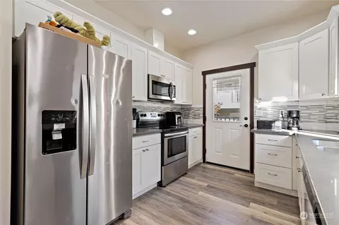Kitchen - 3317 Rucker Ave #A, Everett, WA 98201 photo 2 of 5