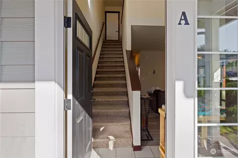 Entry Way - 3317 Rucker Ave #A, Everett, WA 98201 photo 1 of 3