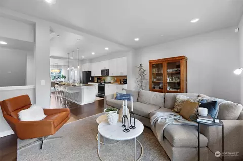 Living - 1621 Seattle Hill Rd #T4, Bothell, WA 98012 photo 4 of 4
