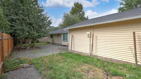 Exterior - 602 Wallace Ave, Enumclaw, WA 98022 photo 4 of 6