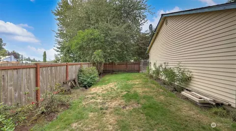 Exterior - 602 Wallace Ave, Enumclaw, WA 98022 photo 2 of 6
