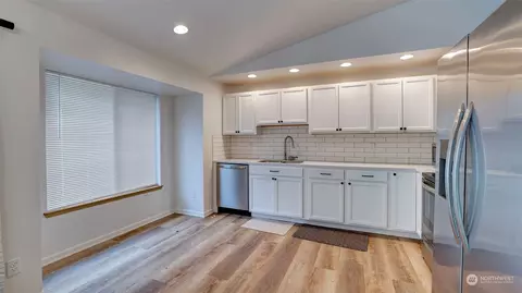 Kitchen - 602 Wallace Ave, Enumclaw, WA 98022 photo 1 of 3