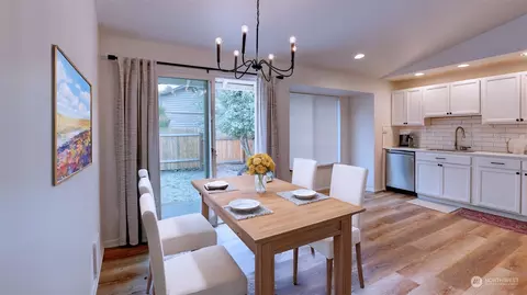 Dining - 602 Wallace Ave, Enumclaw, WA 98022 photo 1 of 1