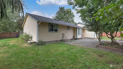 Exterior - 602 Wallace Ave, Enumclaw, WA 98022 photo 1 of 6
