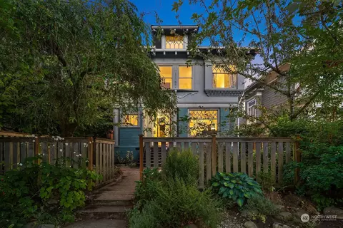 420 17th Ave E, Seattle, WA 98112
