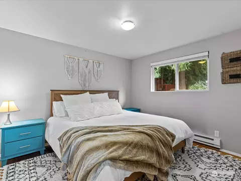 Bedroom - 112 Poppy Rd, Bothell, WA 98012 photo 1 of 2