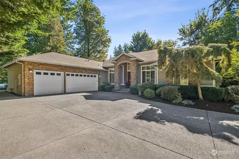 22836 Peter Grubb Rd SE, Renton, WA 98058