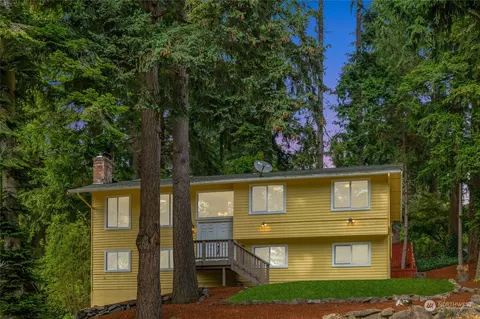 17110 NE 84th St, Redmond, WA 98052