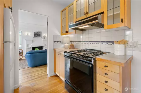 Kitchen - 2021 41st Ave E, Seattle, WA 98112 photo 1 of 3
