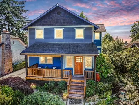 3017 NW 73rd St, Seattle, WA 98117