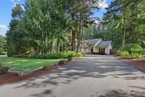 7058 Cobi Pl NW, Bremerton, WA 98312