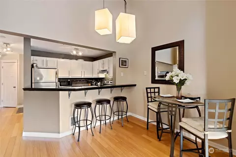 Dining - 17300 91st Ave NE #A302, Bothell, WA 98011 photo 1 of 1