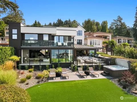 13251 Holmes Point Dr NE, Kirkland, WA 98034