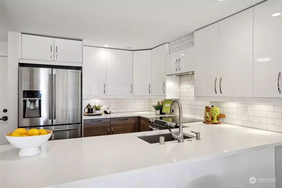 Kitchen - 2253 Gilman Dr W #409, Seattle, WA 98119 photo 2 of 6