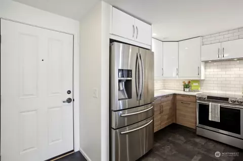 Kitchen - 2253 Gilman Dr W #409, Seattle, WA 98119 photo 1 of 6