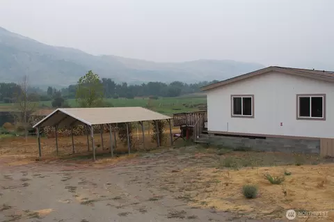 17 Streeter Bosch Rd, Tonasket, WA 98855