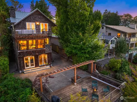 918 W Emerson St, Seattle, WA 98119