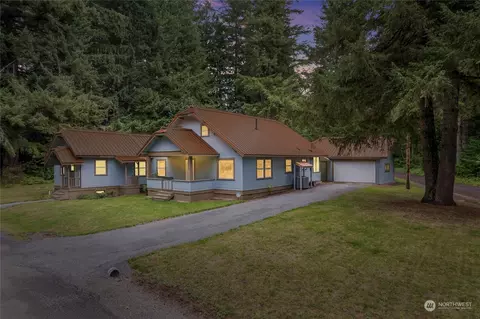 55223 282nd Ave E, Ashford, WA 98304