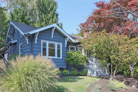 2407 25th Ave E, Seattle, WA 98112