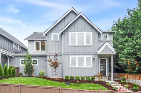 12527 NE 81st Dr, Kirkland, WA 98033