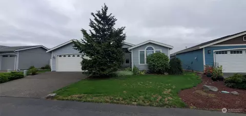 310 Oak St SW, Orting, WA 98360