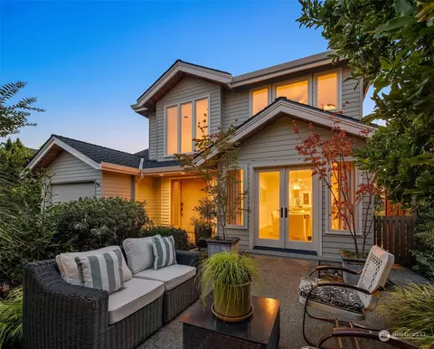 3857 46th Ave NE, Seattle, WA 98105