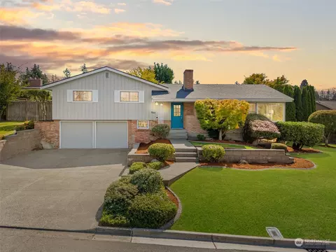 357 SW 176th Pl, Normandy Park, WA 98166