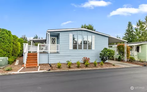 620 112 St SE #327, Everett, WA 98208