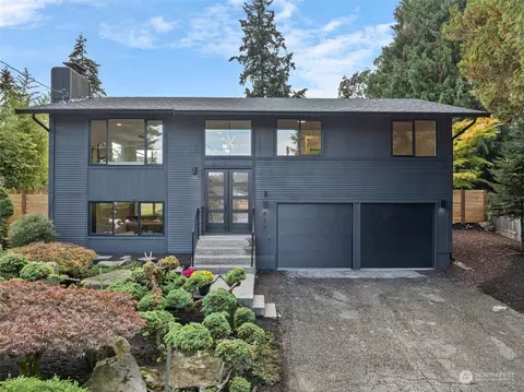 425 SW 116th Pl, Seattle, WA 98146