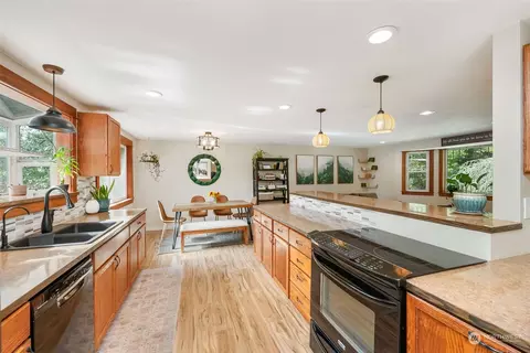 Kitchen - 15519 Stevens Rd SE, Olalla, WA 98359 photo 1 of 4