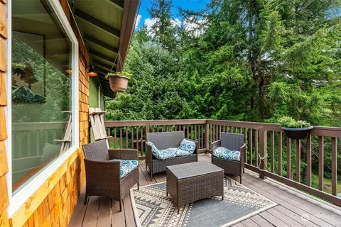 Exterior - 15519 Stevens Rd SE, Olalla, WA 98359 photo 3 of 6