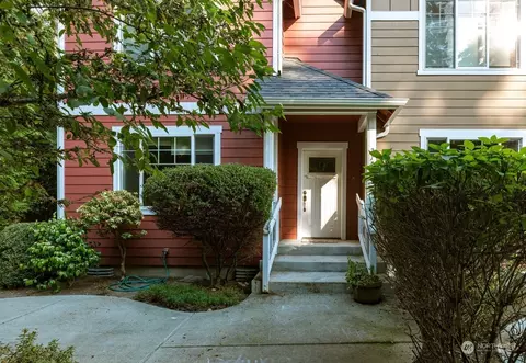 214 NW Wilkes Dr, Coupeville, WA 98239