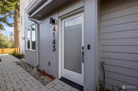 4143 51st Ave SW, Seattle, WA 98116