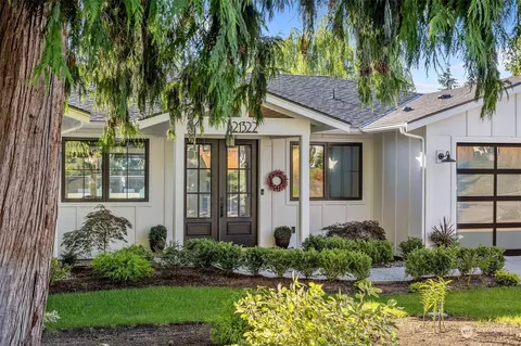 21322 92nd Pl W, Edmonds, WA 98020