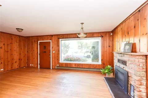 Living - 2318 Highland Ave, Everett, WA 98201 photo 3 of 3