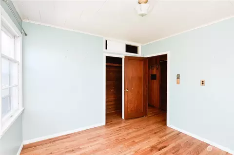 Bedroom - 2318 Highland Ave, Everett, WA 98201 photo 4 of 4