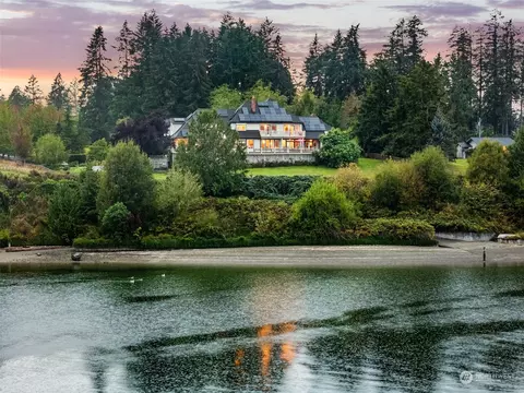 8448 Libby Rd NE, Olympia, WA 98506