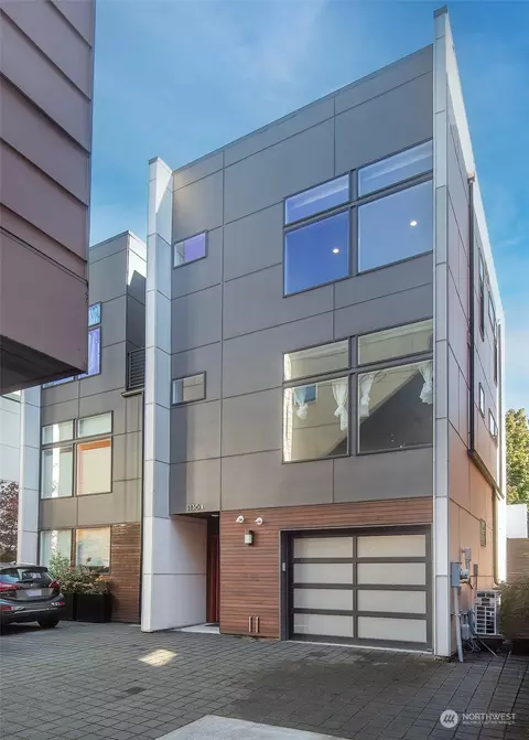 1136 10th Ave E #A, Seattle, WA 98102