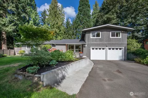 15619 10th Ave W, Lynnwood, WA 98087