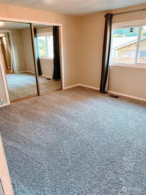 1921 208th St E # 17, Spanaway, WA 98387 photo 18