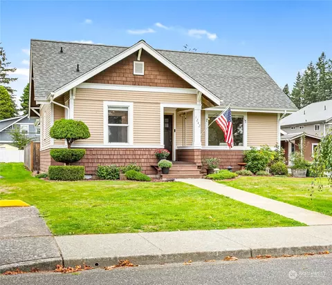 1242 Harrison Ave, Blaine, WA 98230
