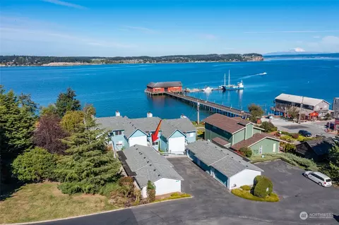 904 NW Alexander St #102, Coupeville, WA 98239