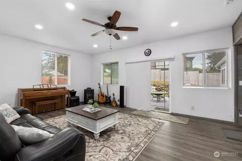 4621 Delaware Ave, Everett, WA 98203 photo 24